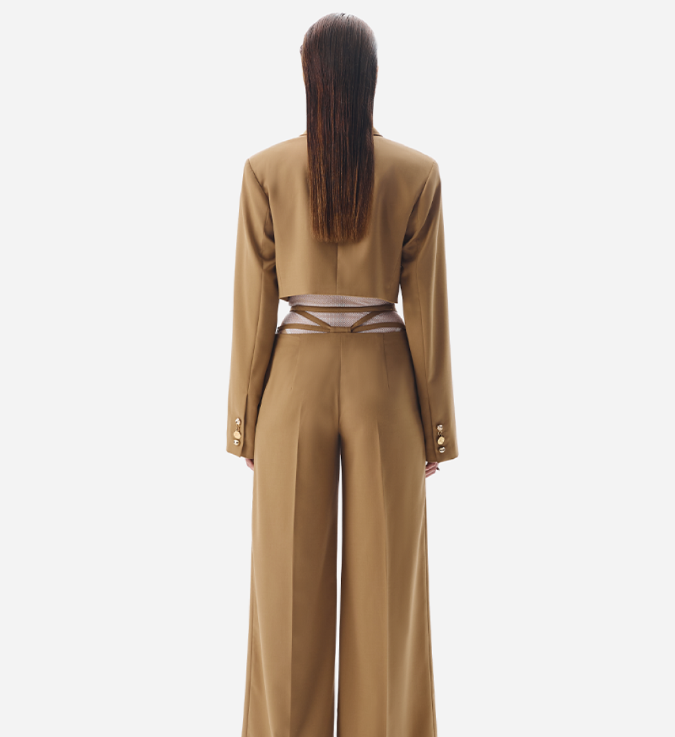 Блейзер TONiA короткий з вишивкою camel