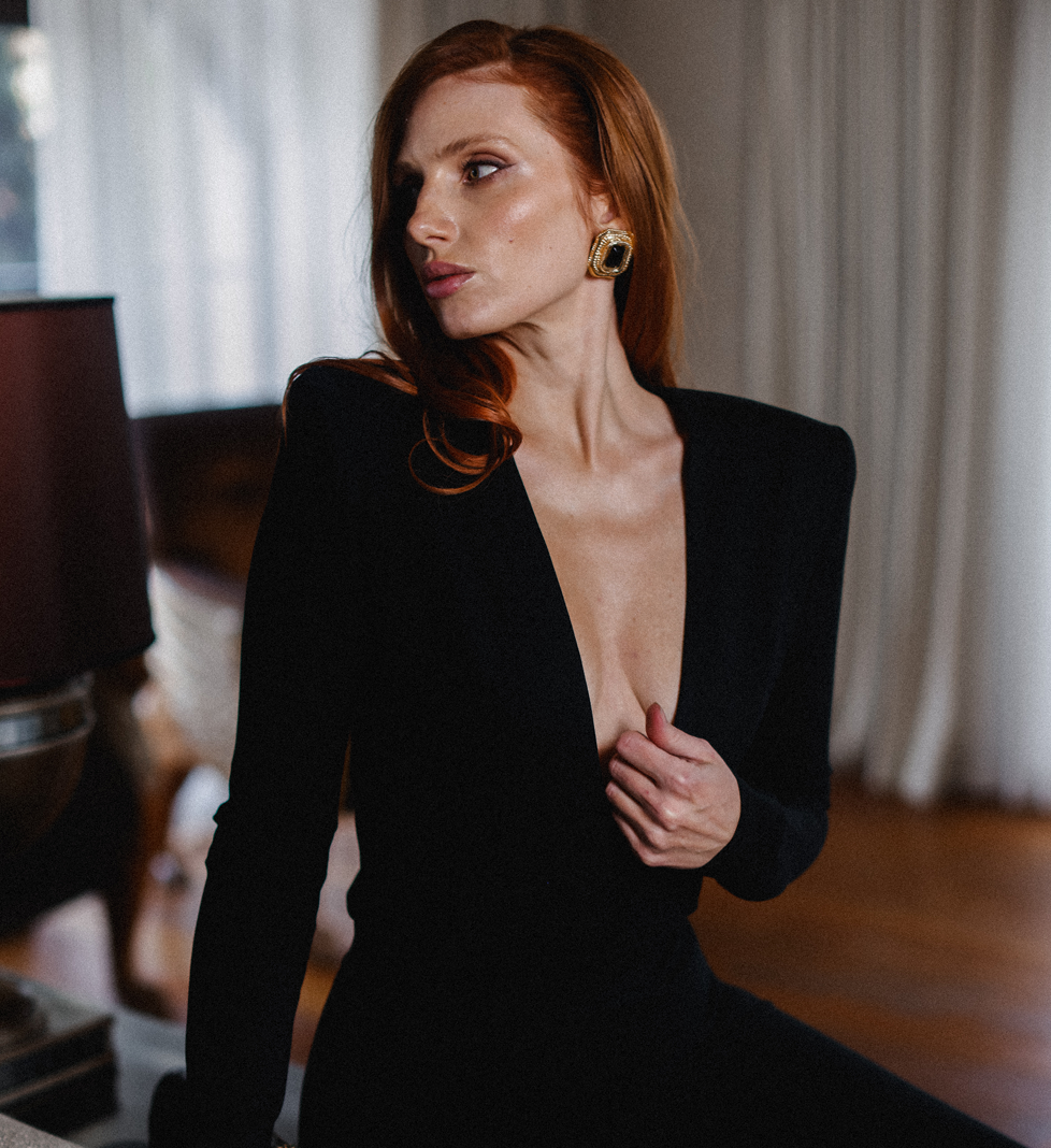 Боді V виріз The Base Black