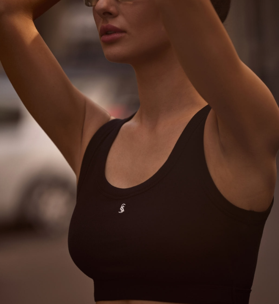 Топ L'essence Studio з вишивкою в рубчик Black