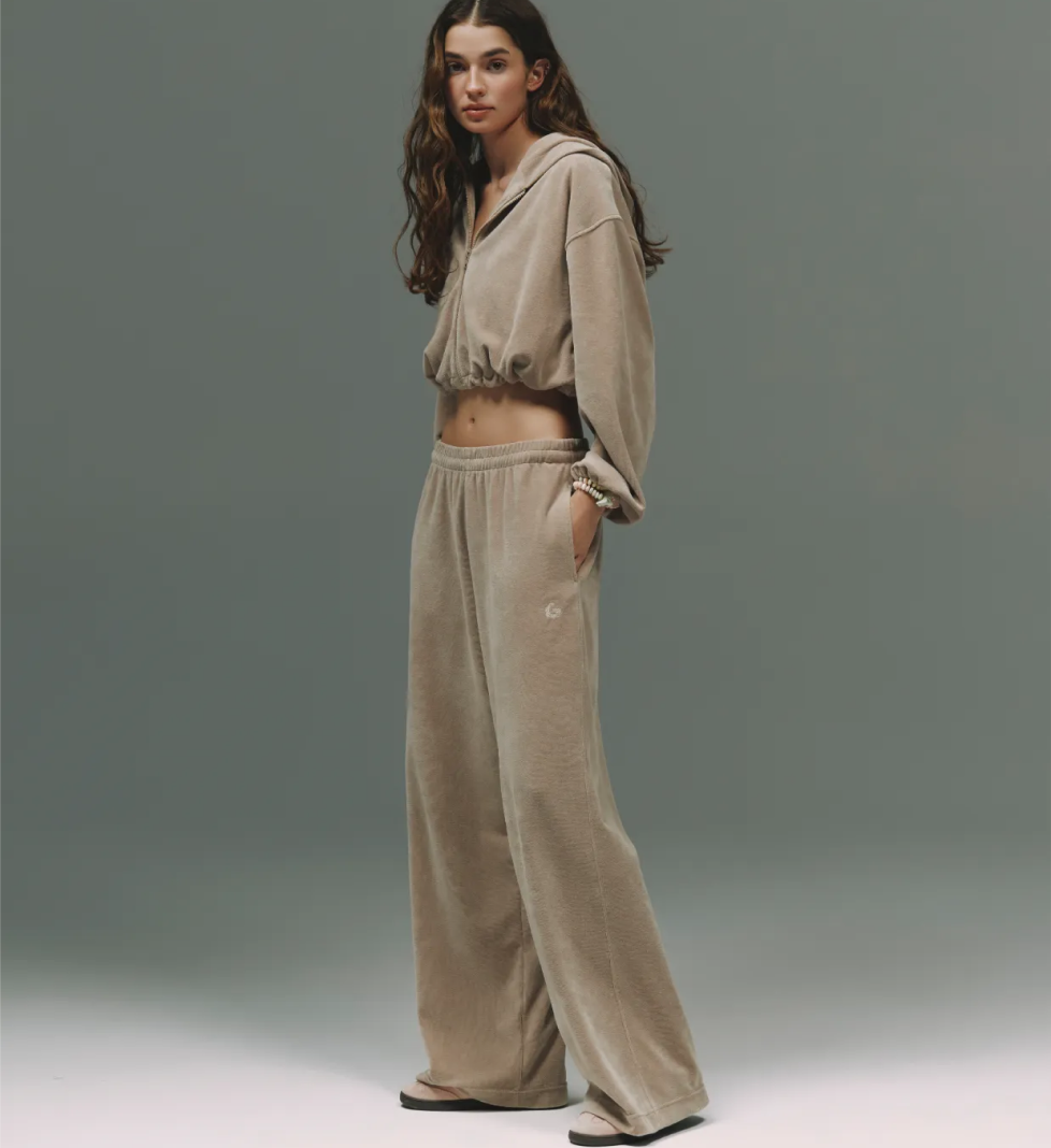 Велюровий костюм 044 GARDEN з палаццо cappuccino