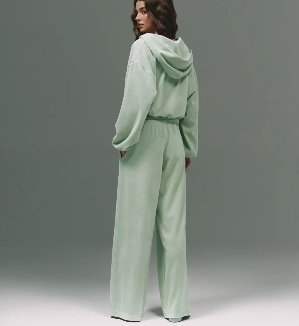 Велюровий костюм 044 GARDEN з палаццо pistashio