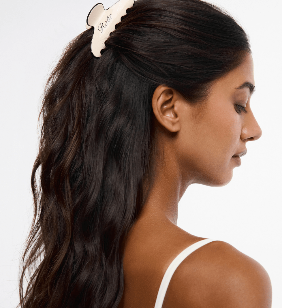 Вінтажна затискна заколка ROAR milk