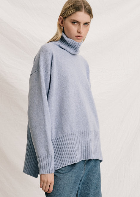 Светр з розрізами з екстра м'якого кашеміру та вовни