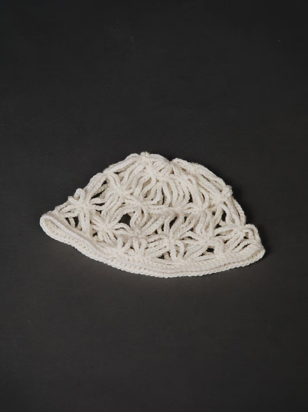 Шапка кроше «KNOT» ручной работы
