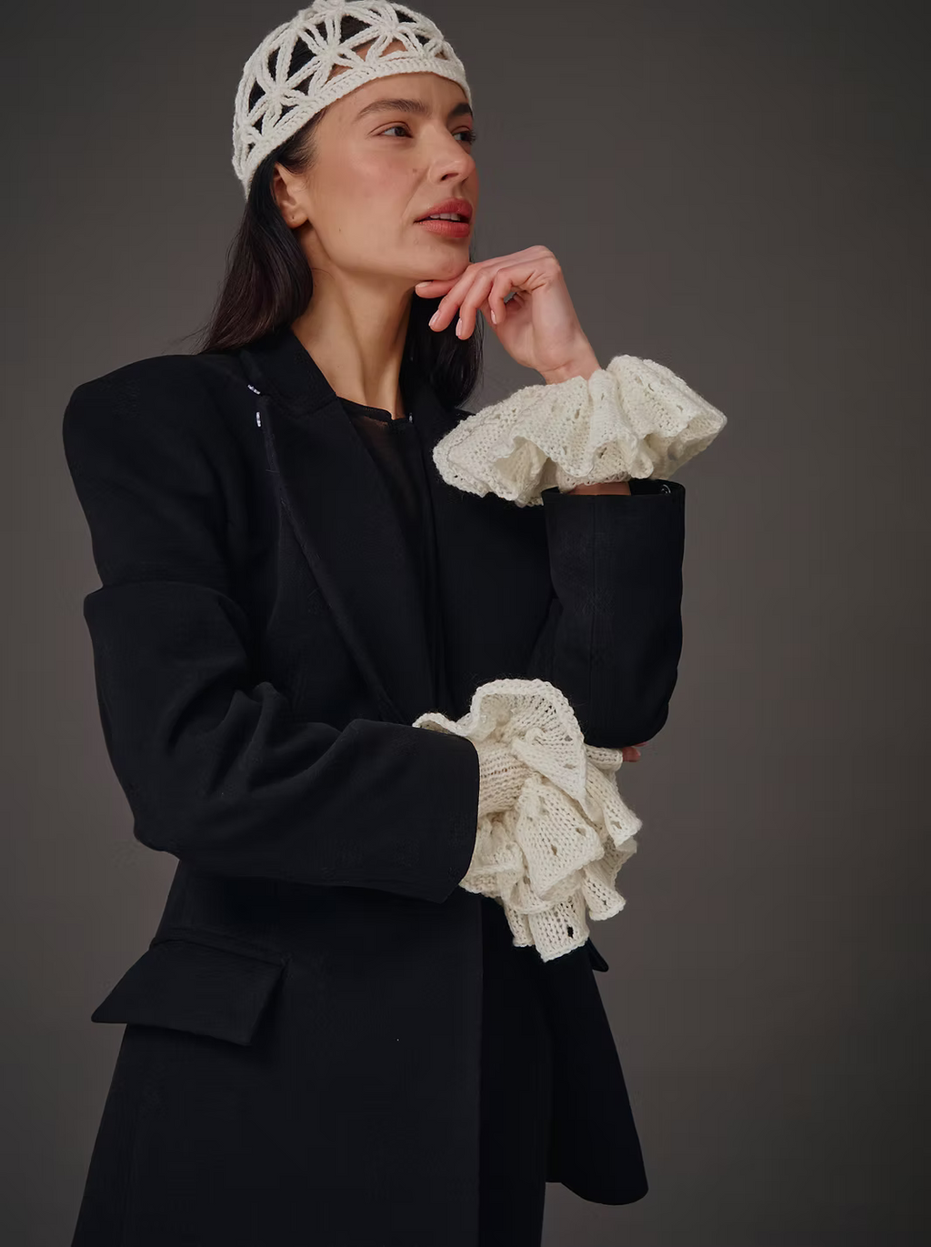 Handmade knitted sleeves "KNOT"