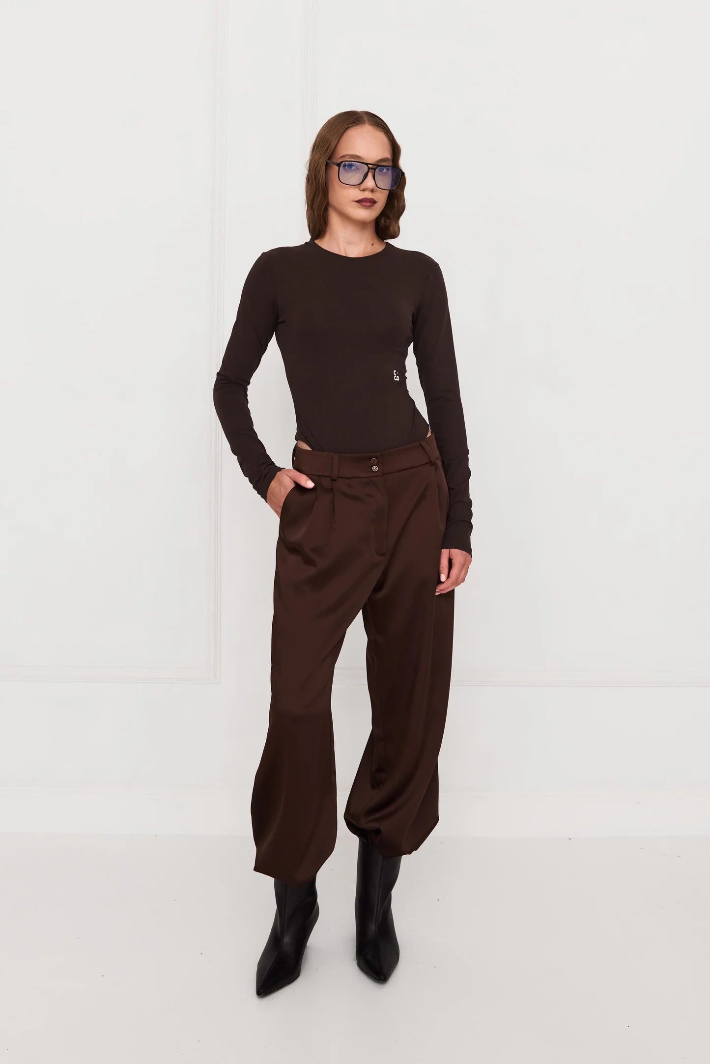 Брюки атласні