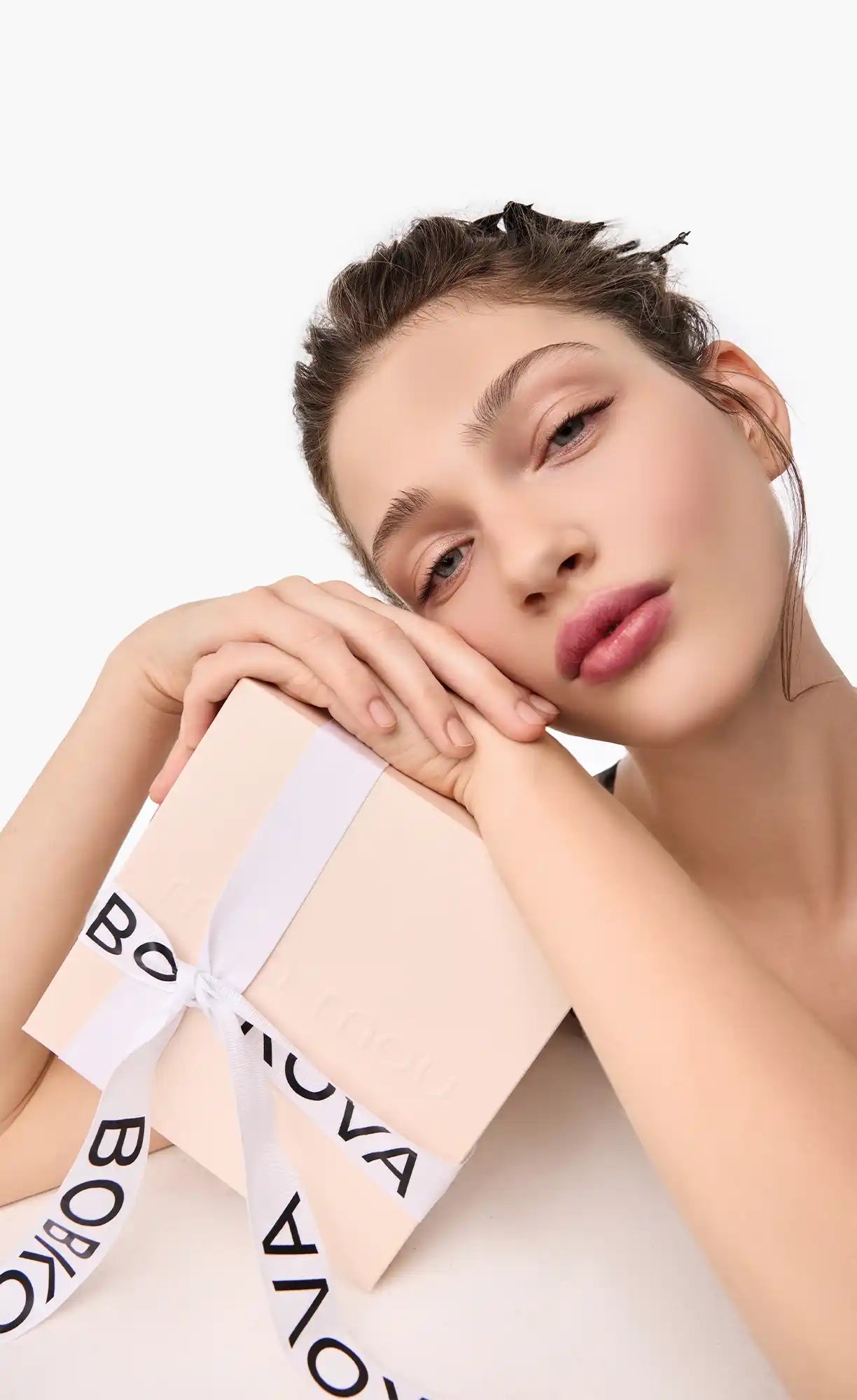 MON MOU × BOBKOVA SILK SCRUNCHIE дизайнерська шовкова резинка