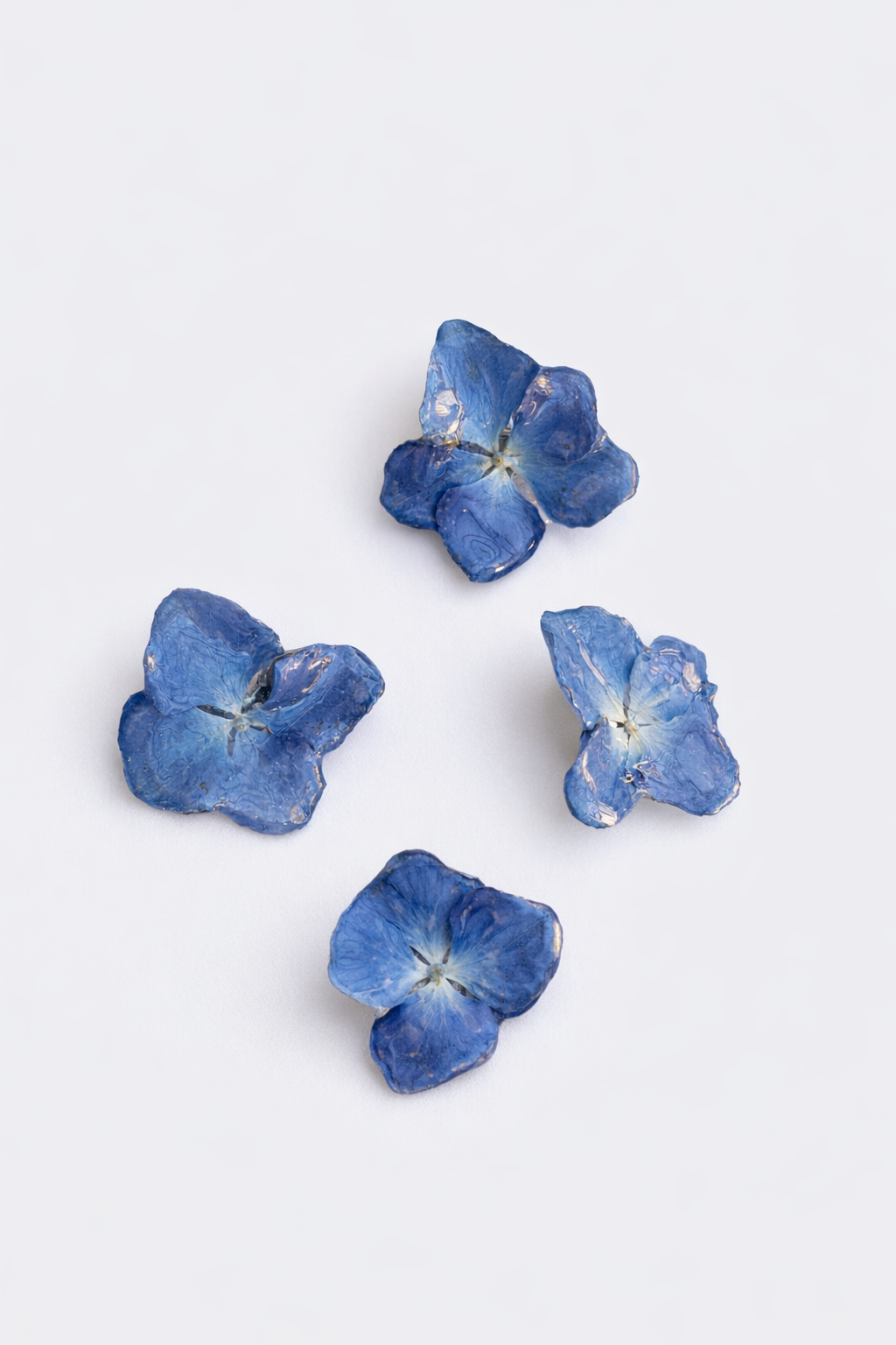 Handmade Resin Floral Brooch - фото 1
