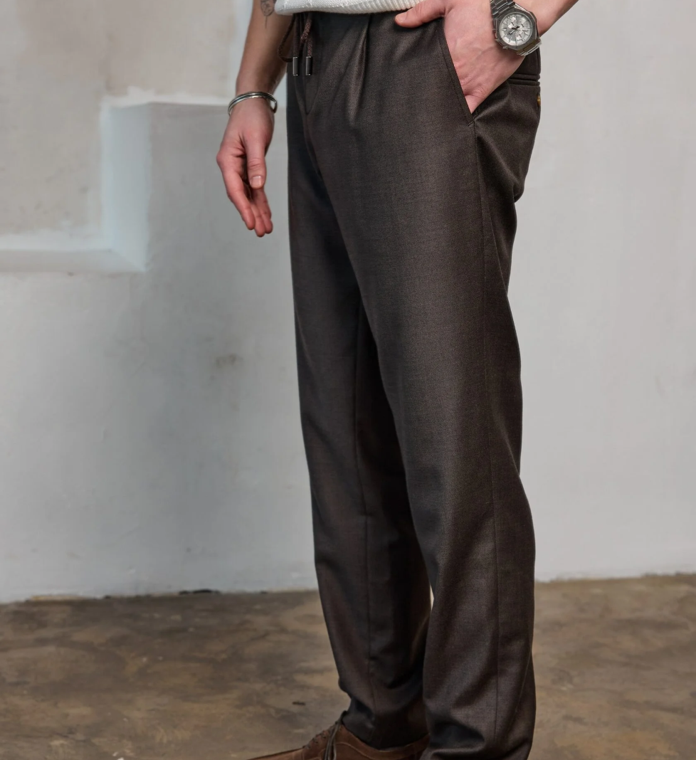 Штани the SUIT MAN із вовни з шовком коричневого кольору