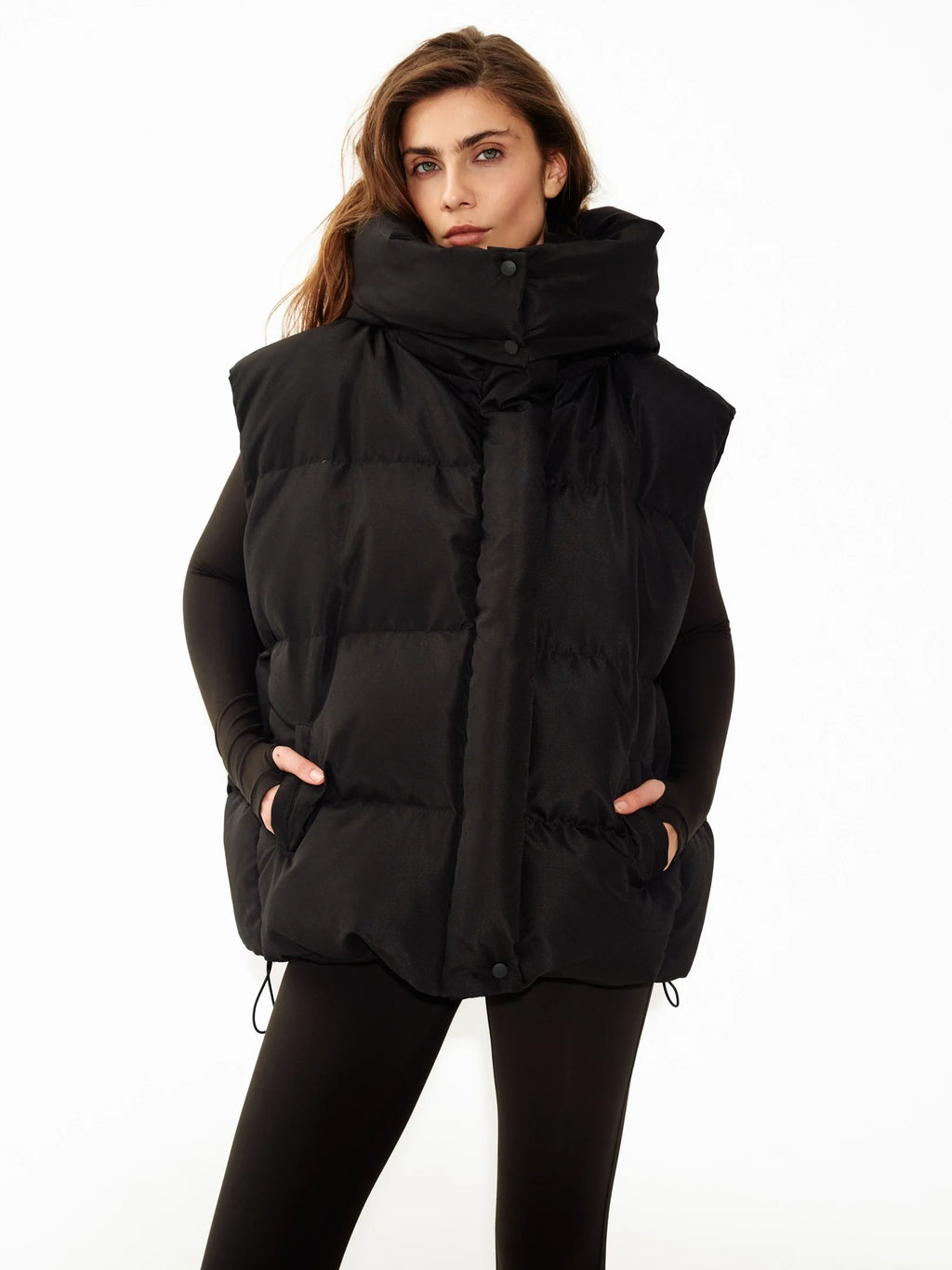 Чорний оверсайз жилет LEAGUE