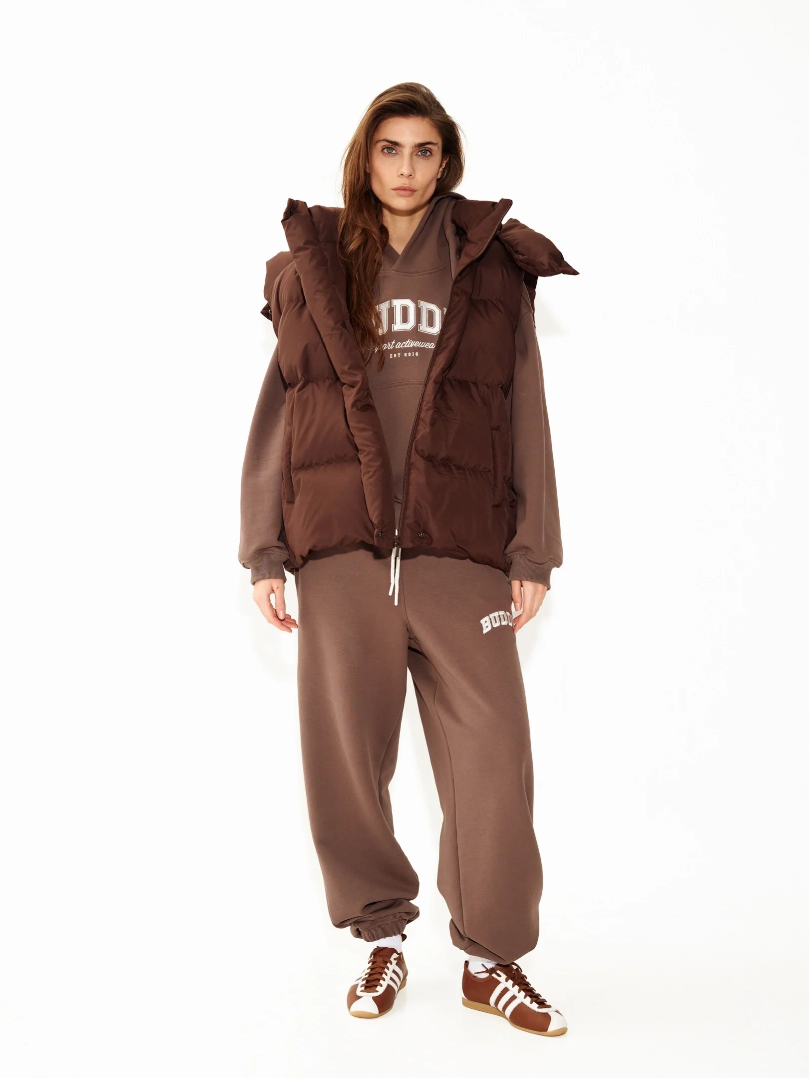 оверсайз жилет LEAGUE