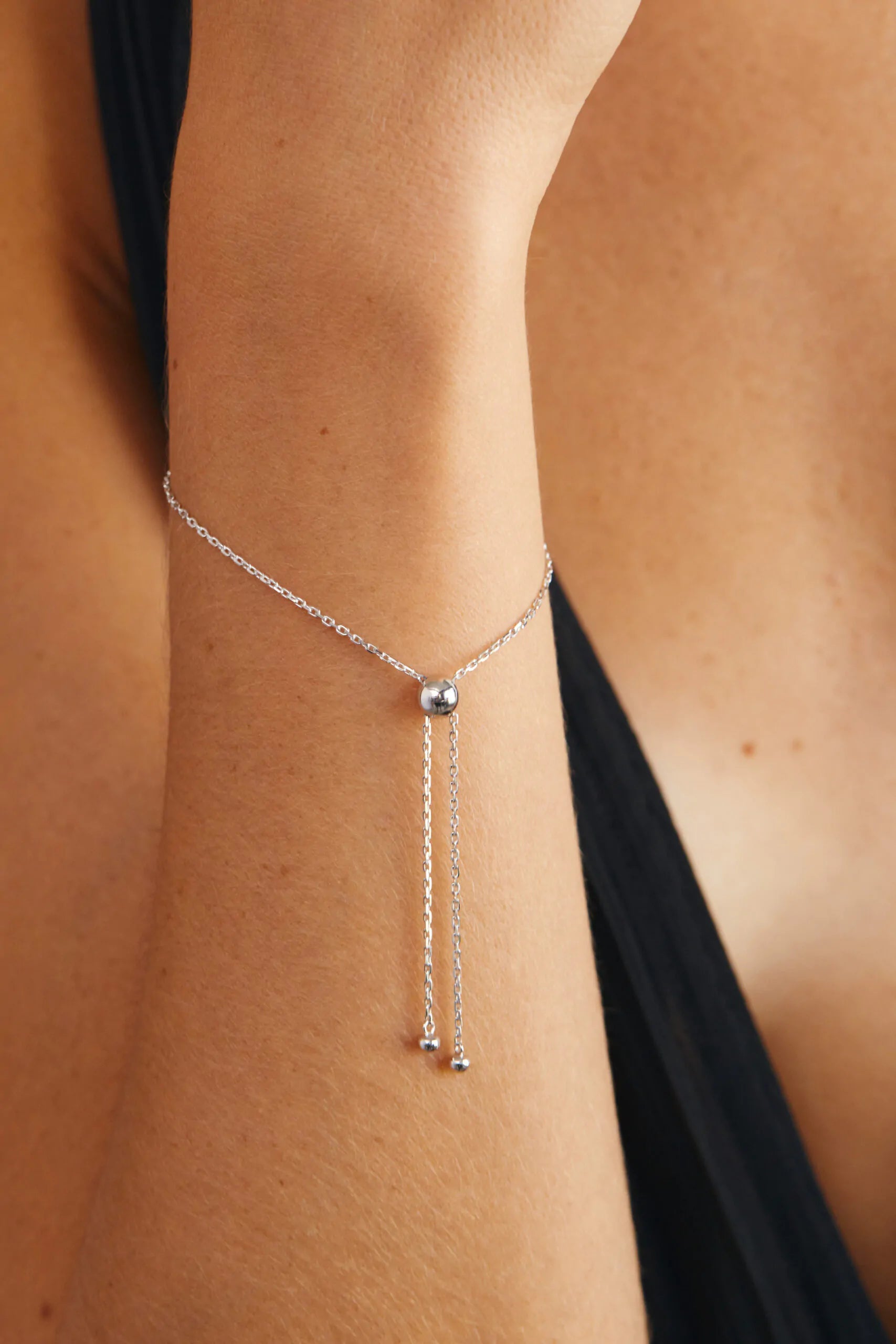 Bracelet, arc with chain and balls, yellow gold