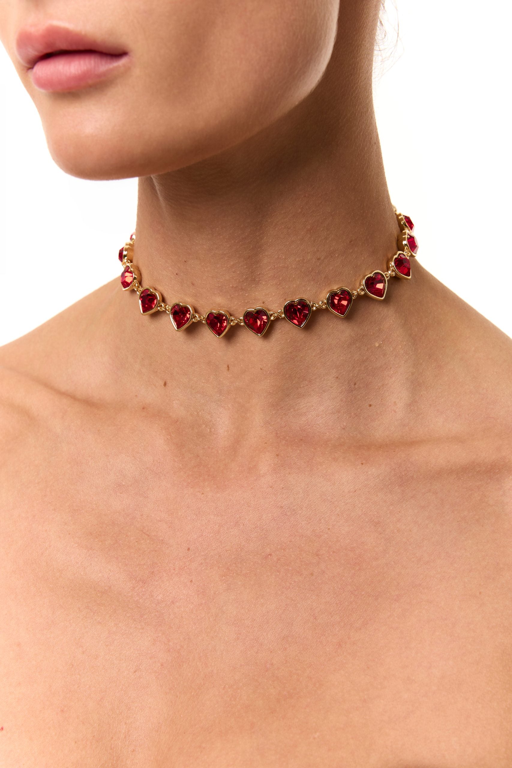“COLD HEART” CHOKER RED