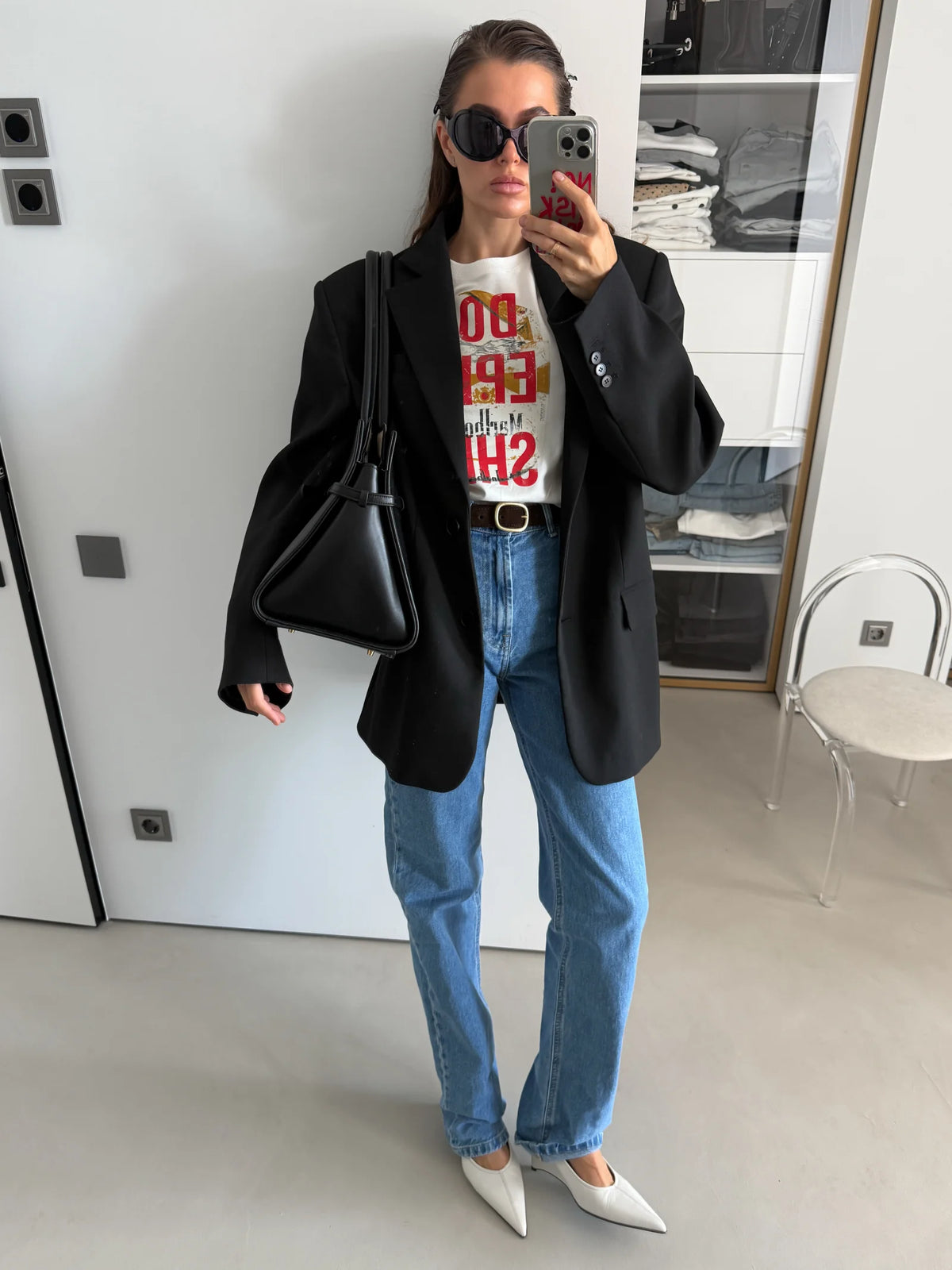 Straight-Leg Jeans - фото 4