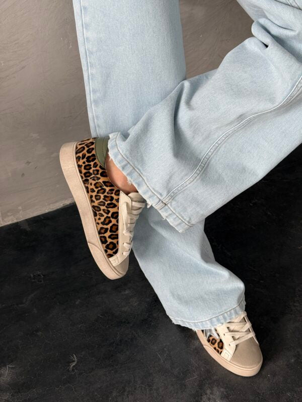 Sneakers 6.1