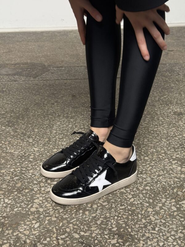 Sneakers R1