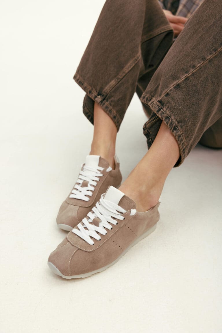 Neo Sneakers