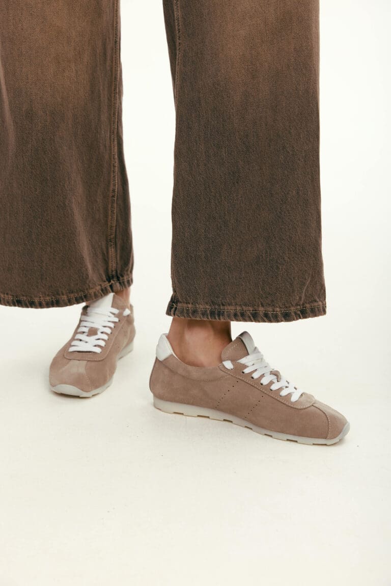Neo Sneakers