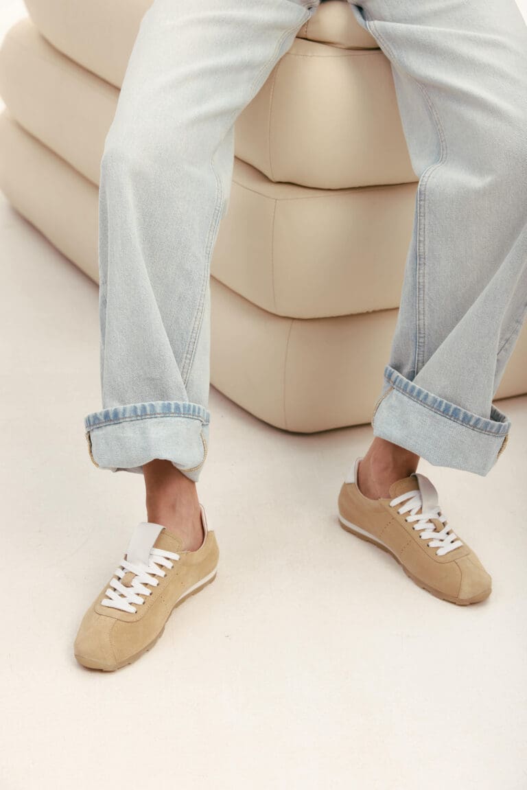 Neo Sneakers