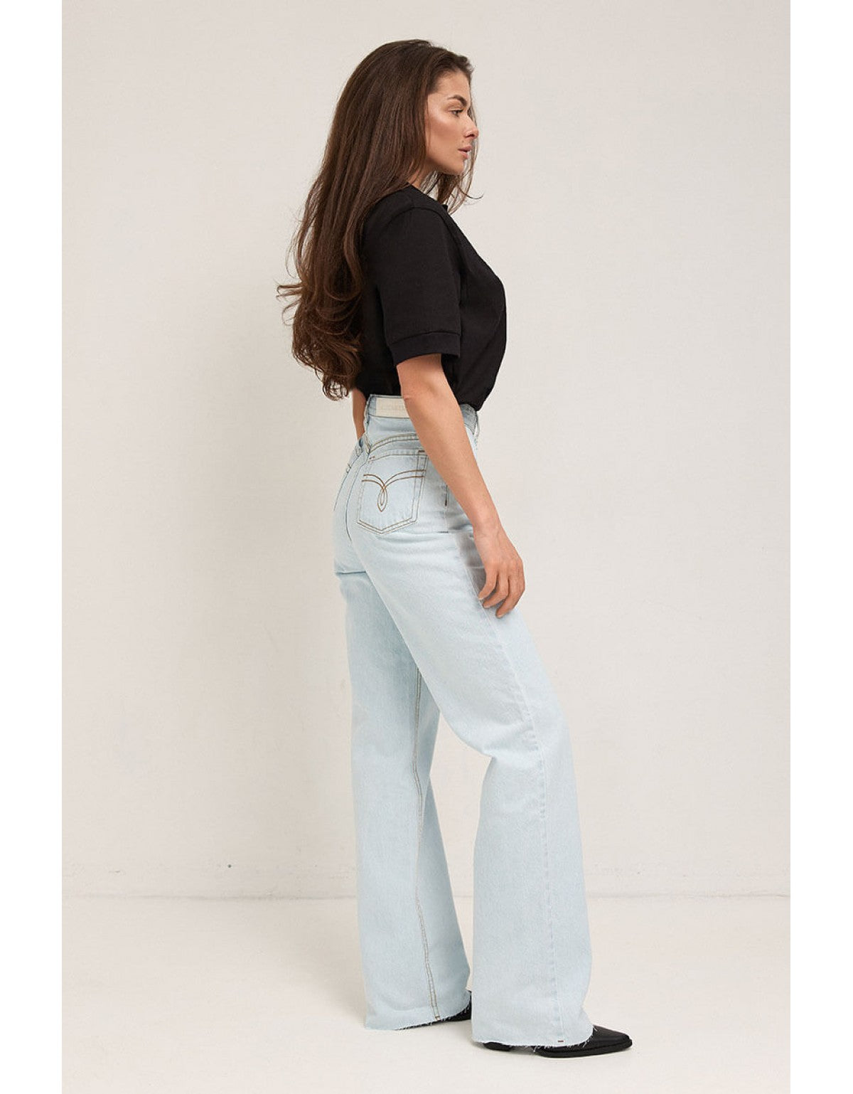 Lola Bleach Jeans