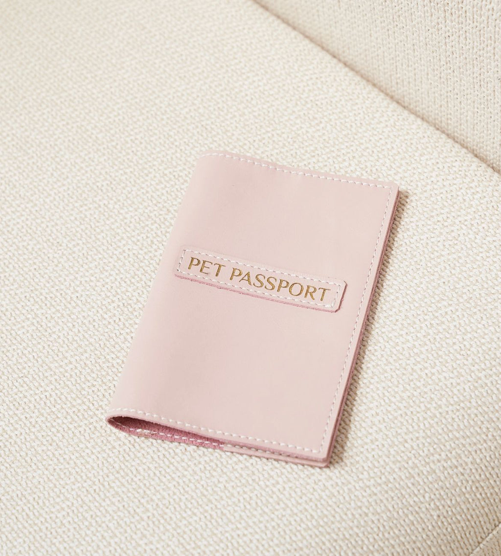 CHOUCHOU leather passport cover for dog red