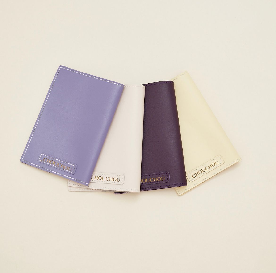 CHOUCHOU leather passport cover for dog red