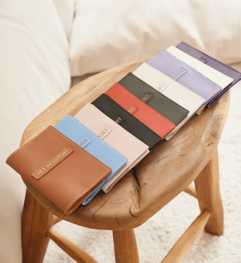 Обкладинка для ветпаспорта CHOUCHOU шкіряна для собаки фіолетова