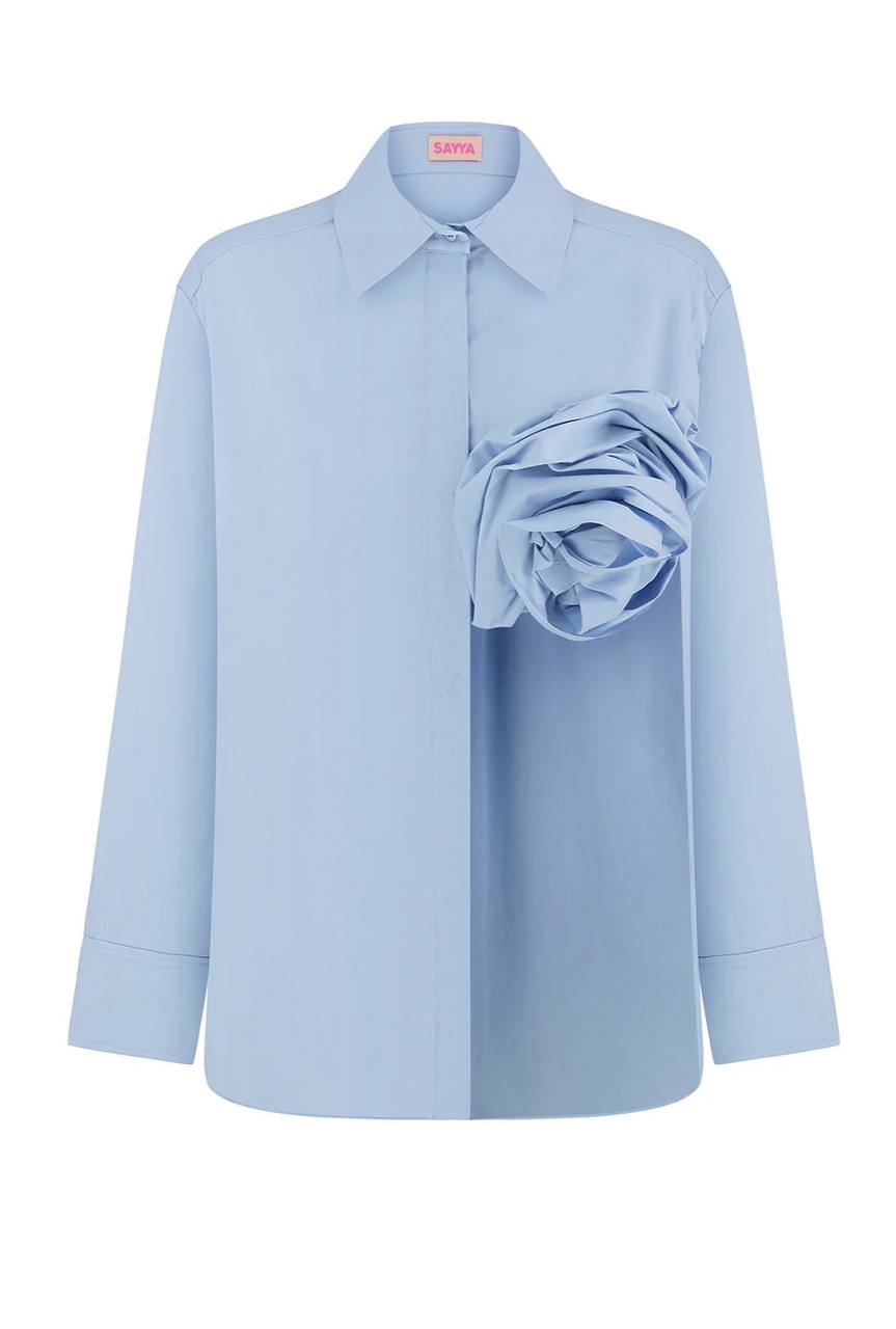 Shirt with a flower