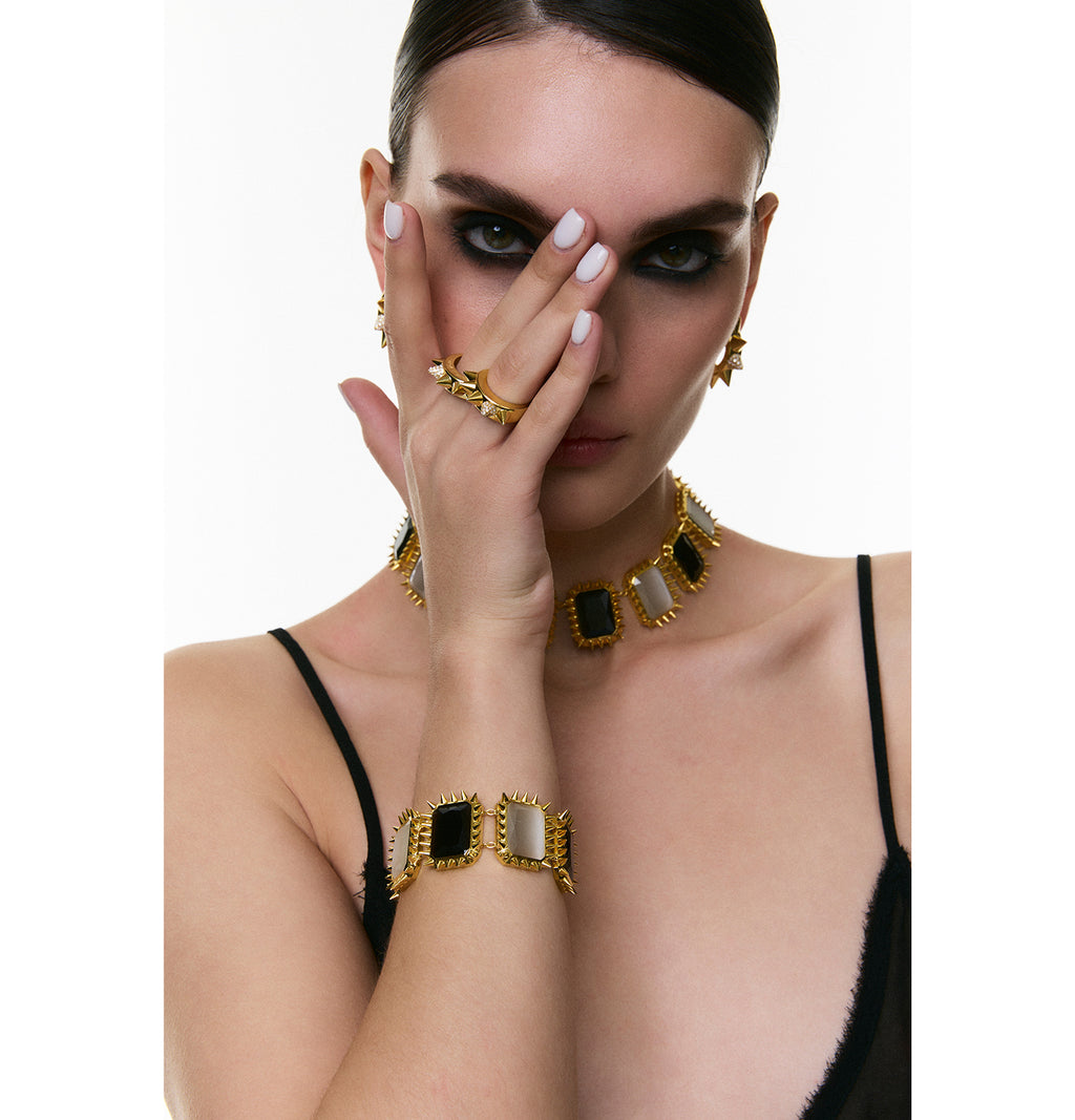 “THE THORN” RING GOLDEN