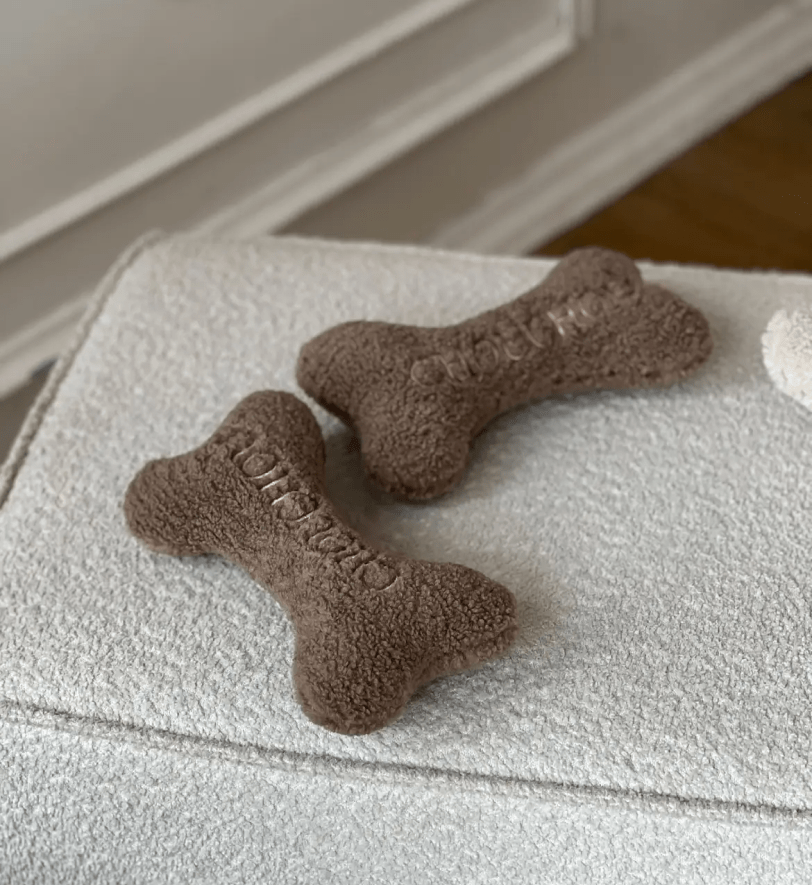 Іграшка CHOUCHOU м'яка для собак Кісточка "Teddy Collection" тауп