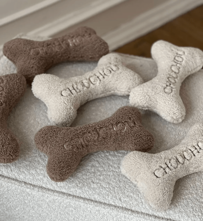 Іграшка CHOUCHOU м'яка для собак Кісточка "Teddy Collection" тауп