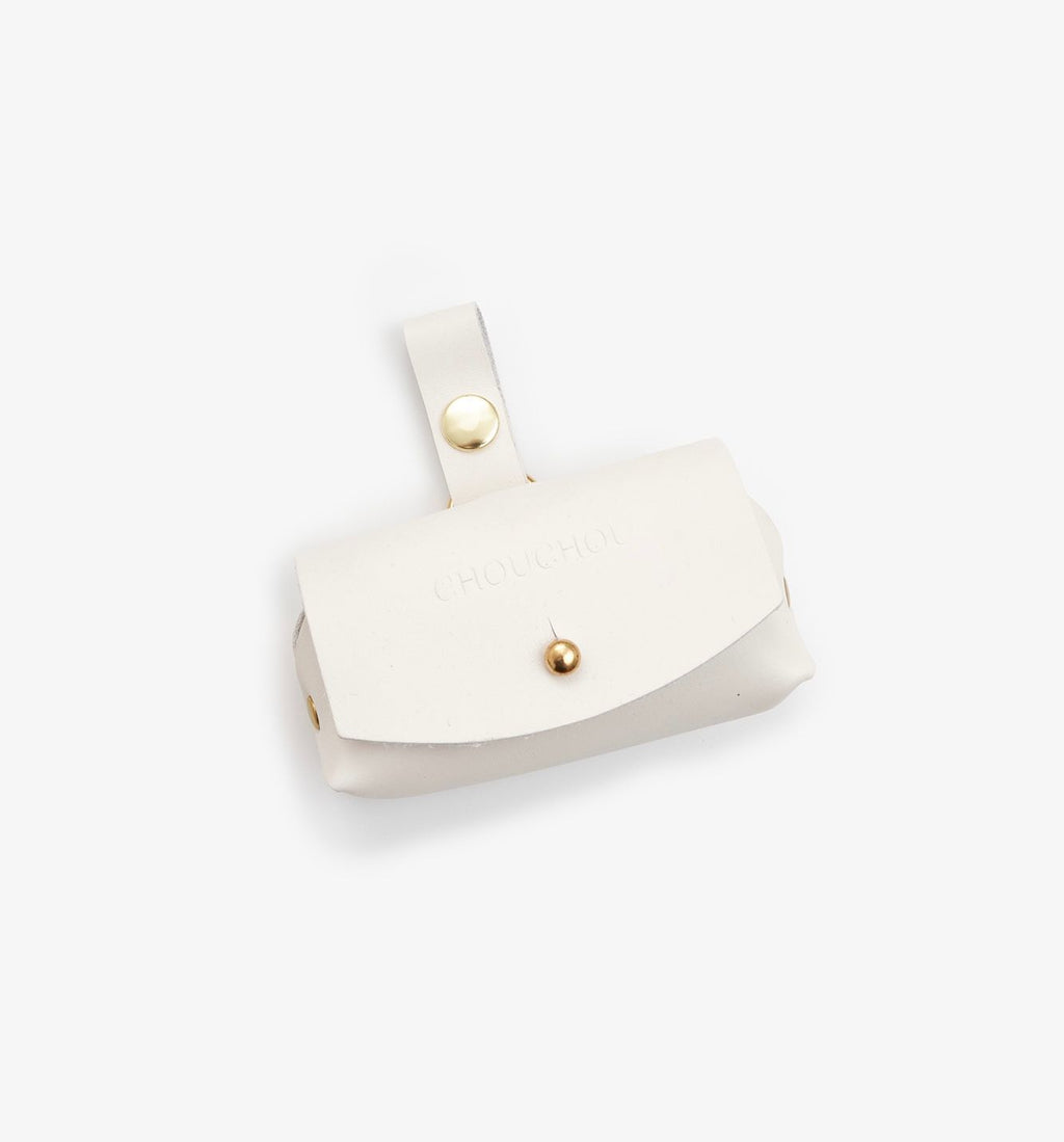 Leather dog dispenser bag "Classy" 