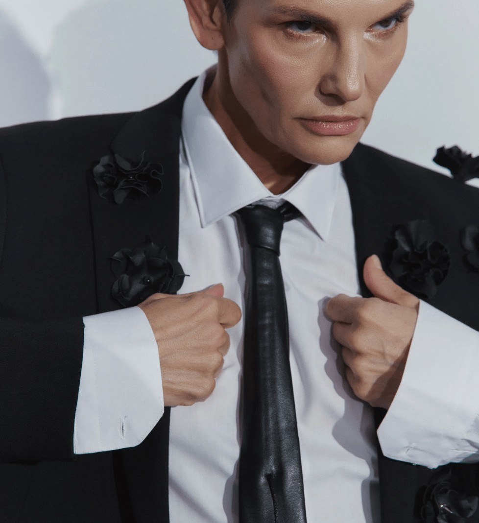 Краватка OMELIA з пірсингом 07B