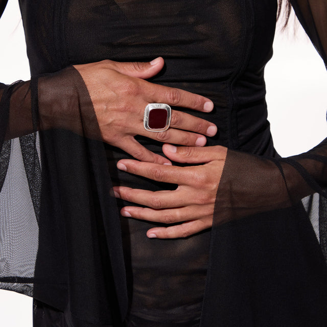 Ring burgundy